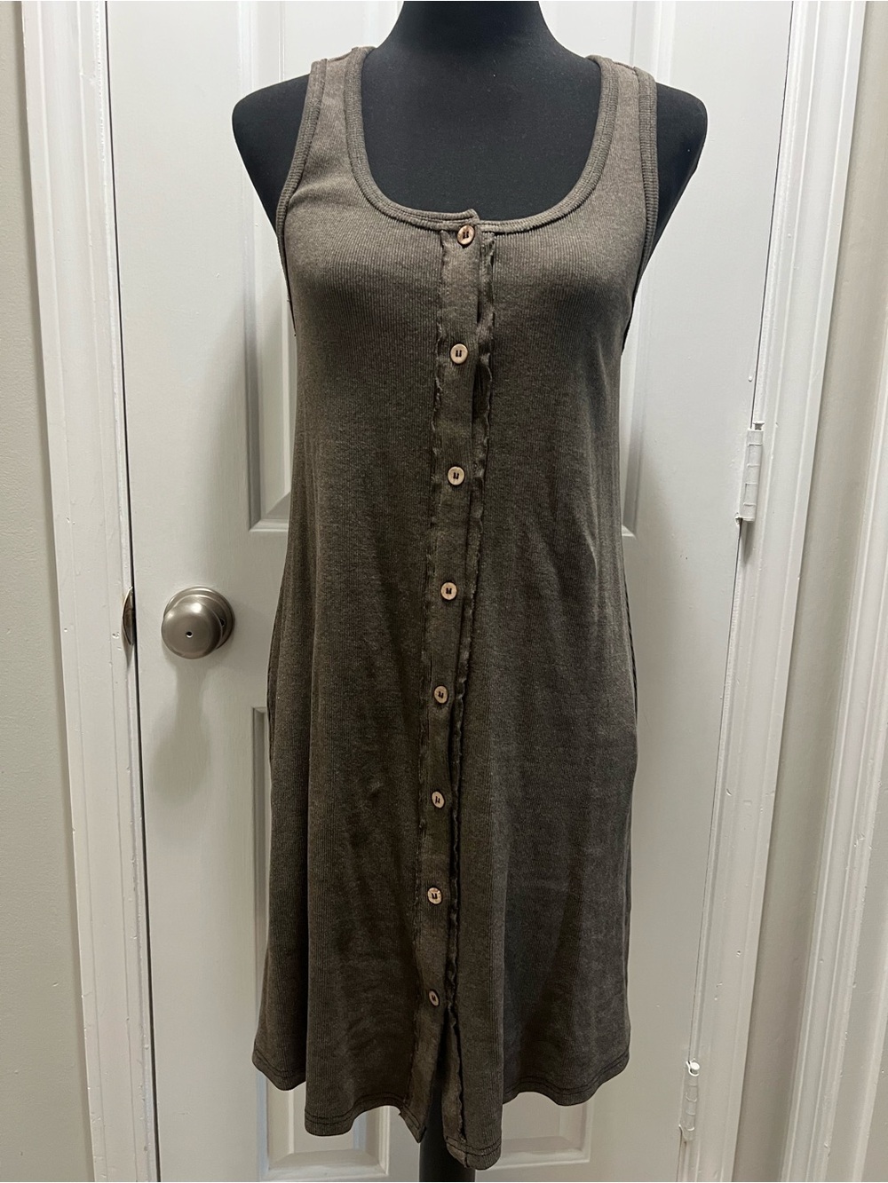 Heyson NWT Small Button-Up Sleeveless Dress